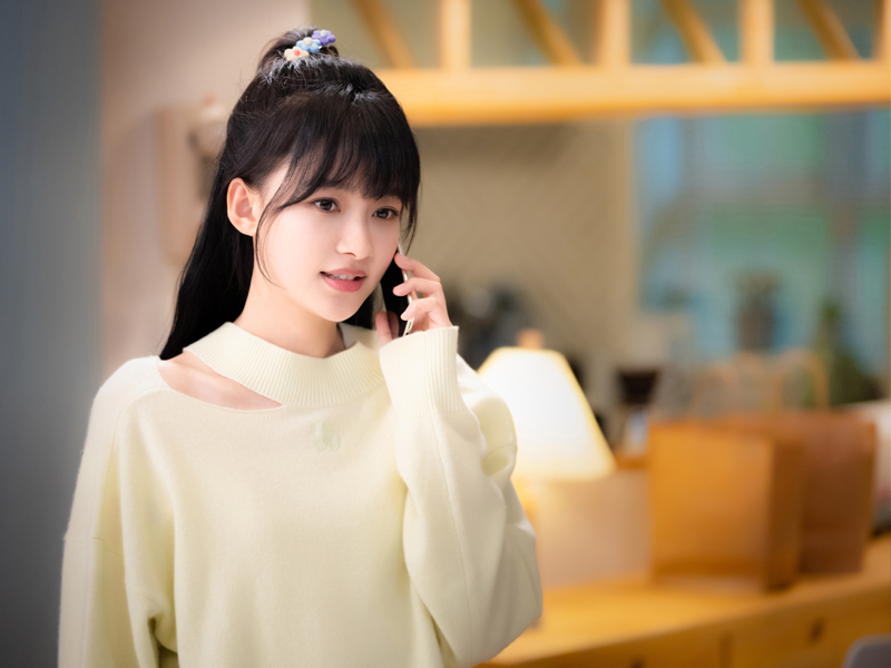 董子健庆生视频,董子健为孙怡庆生