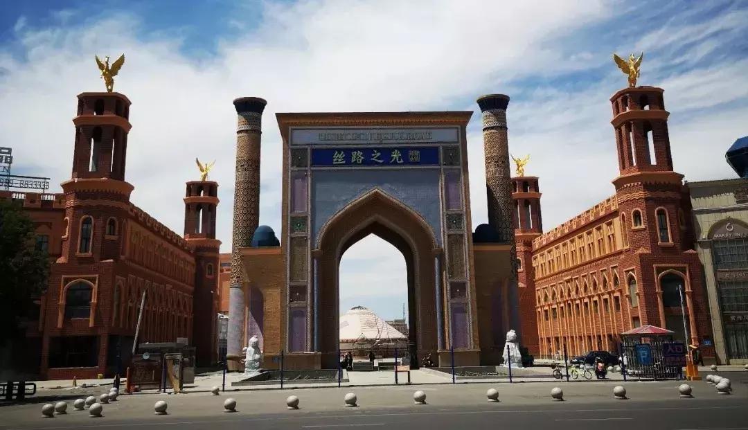 美丽伊宁市美景,美丽的伊宁城市