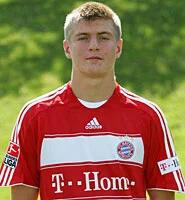 克罗斯职业生涯身价,140年度最佳球员克罗斯