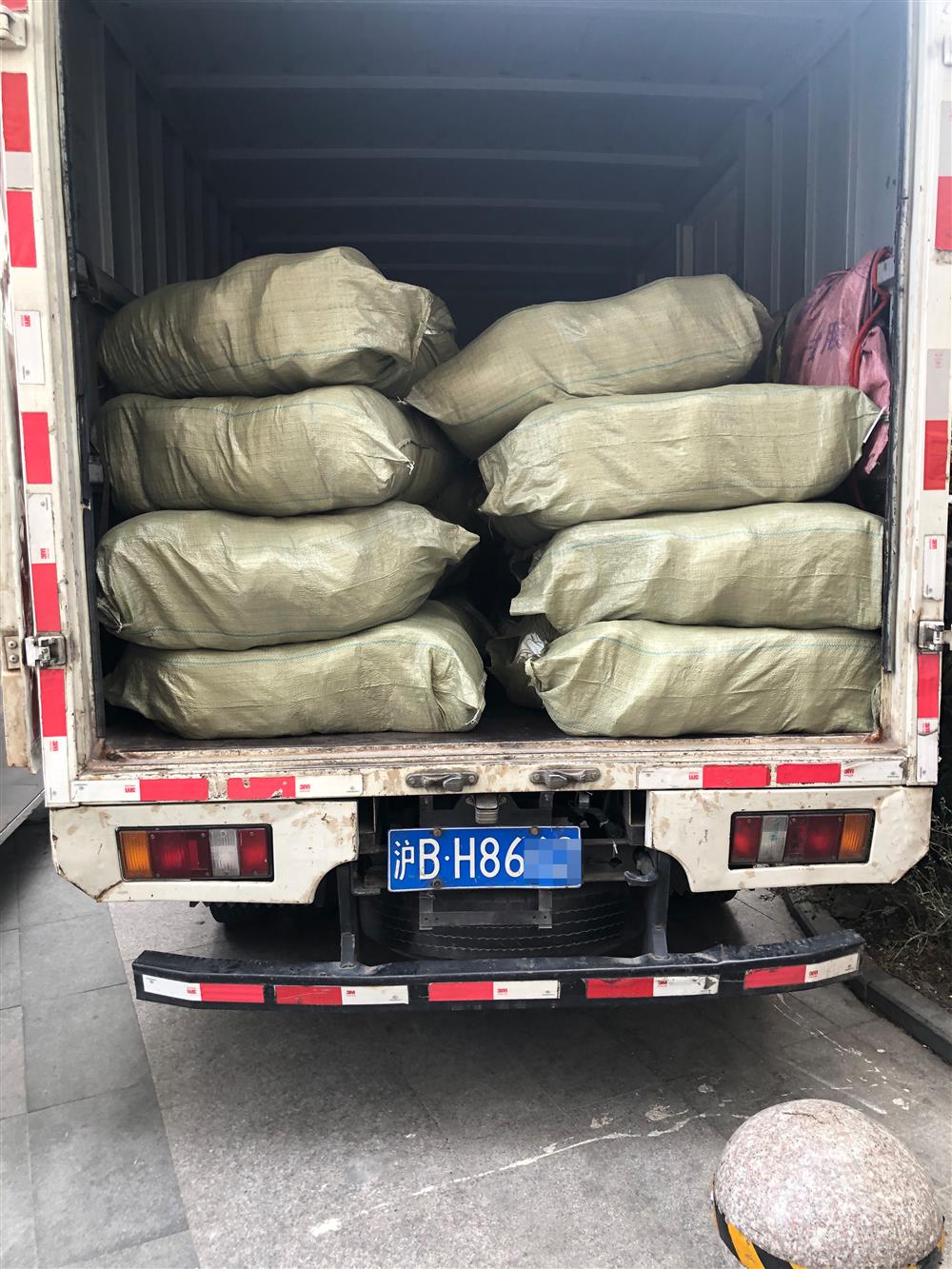 假海淘现形！8元买个运单号，上海发货竟秒变“韩国”