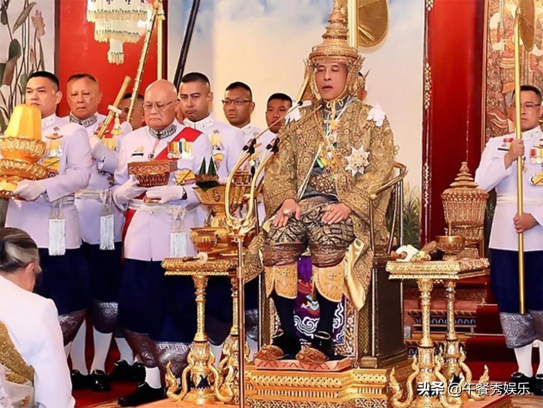 泰国国王王冠有蓝钻,泰国国王有多少黄金