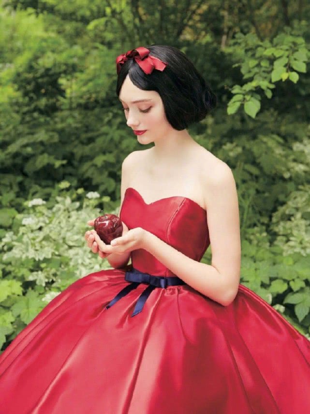 迪士尼公主华丽礼服,迪士尼公主礼服开箱