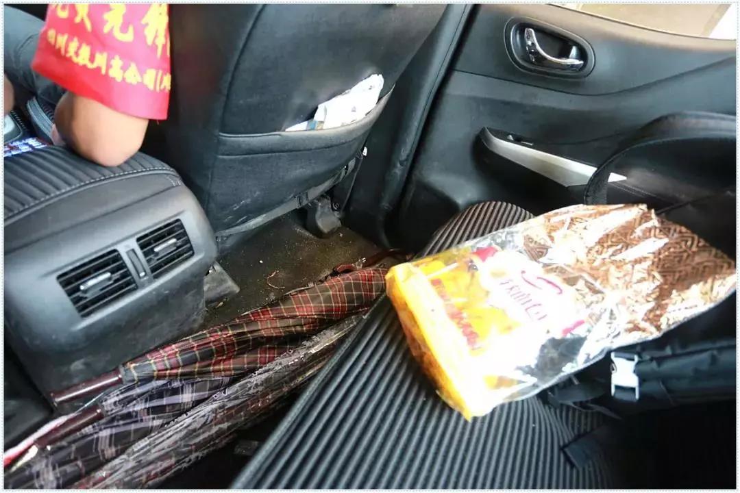 暴雨吊桥救人,暴雨救援桥