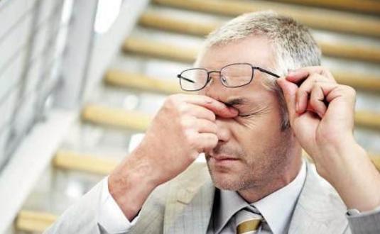 为什么左眼皮跳财右眼跳灾,左右眼皮跳有科学依据吗