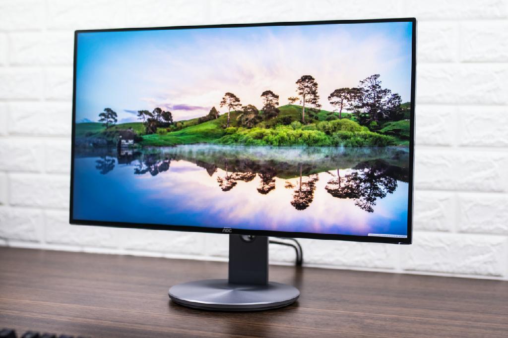 *击狙**U2417H，133%广色域四面微边入门专显AOCi2490PXZ评测报告