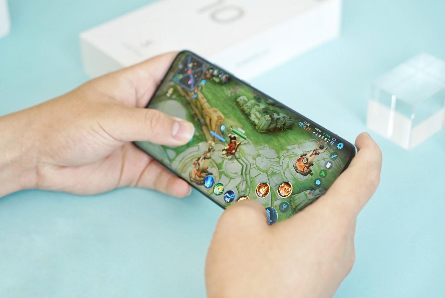 小米10s3299的售价怎么样,小米pro10s至尊版吃鸡