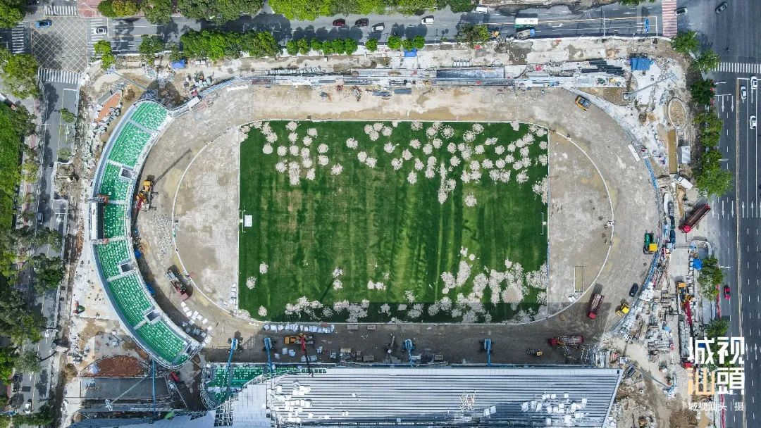 “水逐波跃”，海滨路上这座体育场馆芳容初显