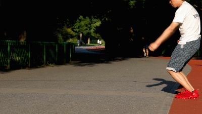 颜值与实用性兼备跑步鞋,爆发力强跑步鞋