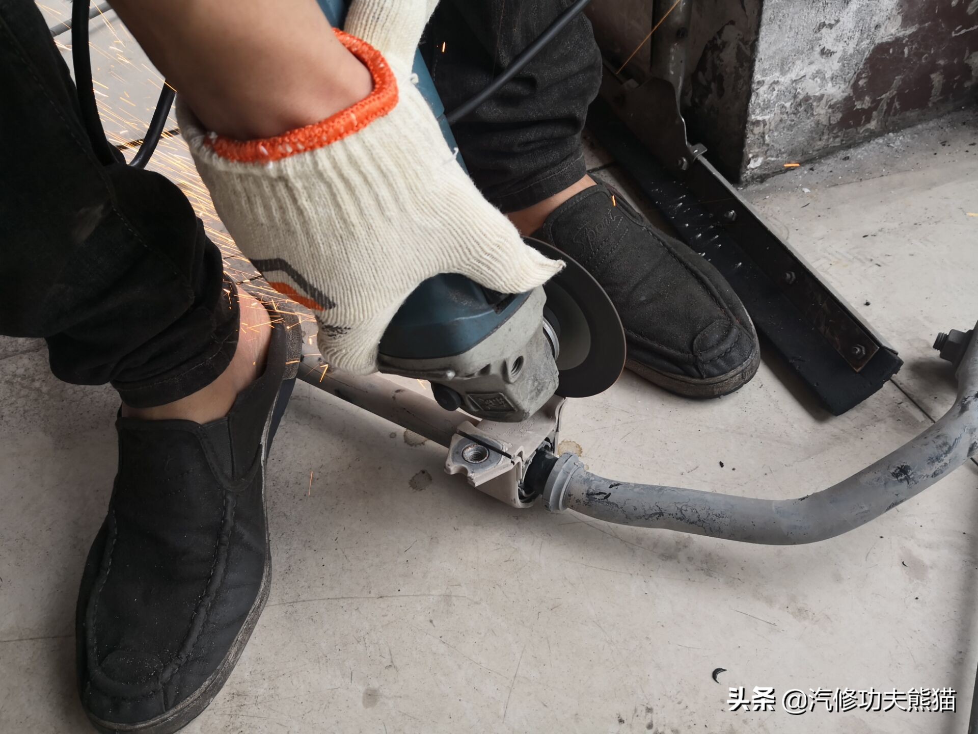 大众途观发动机烧机油维修多少钱,2010款大众途观严重烧机油