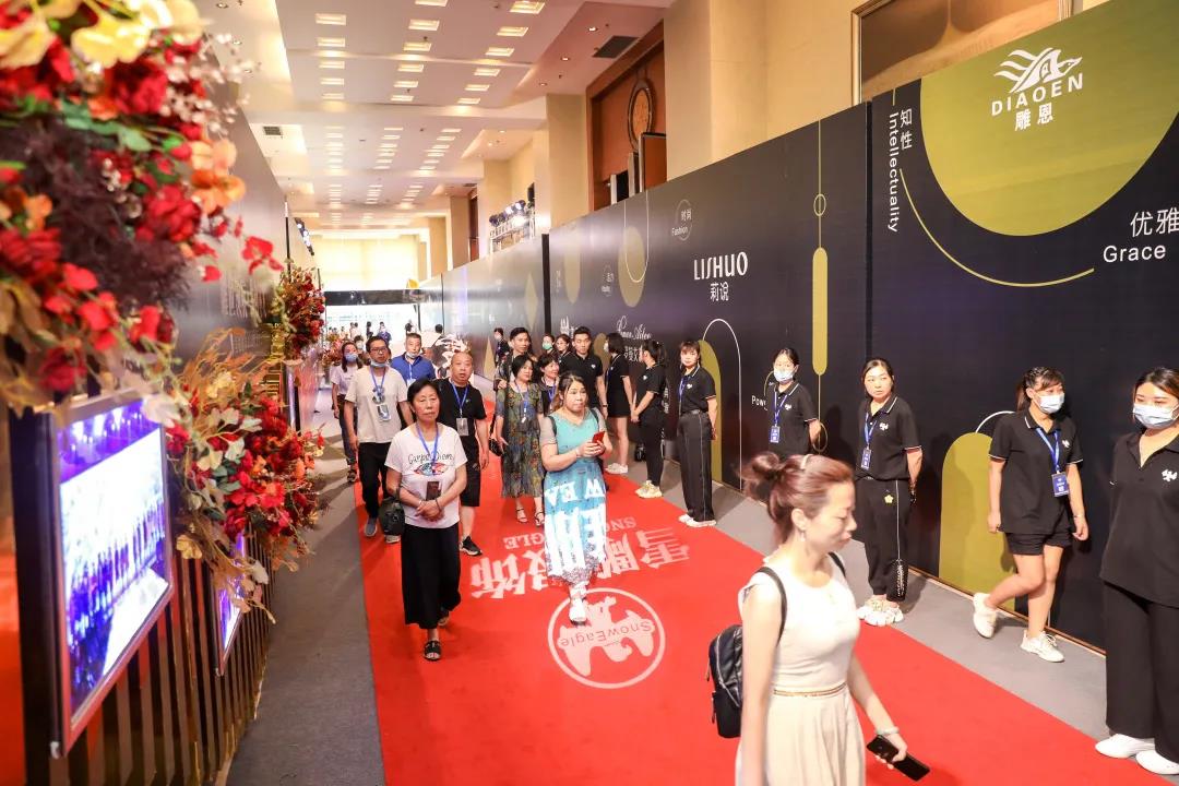 中国羽绒服十大名牌波司登,中国羽绒服十大名牌