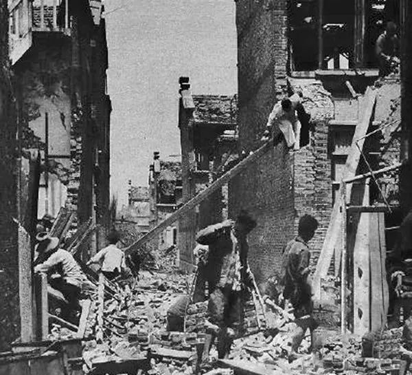 泪崩！1年1张，百年上海，老底子上海人都看哭了！