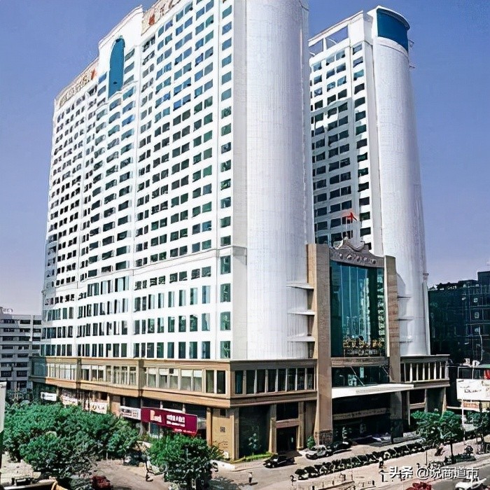 摇身一变成二手房出售！阿波罗大酒店变形记