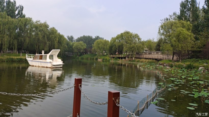 海淀区稻香湖景酒店,北京海淀稻香湖景酒店夜景