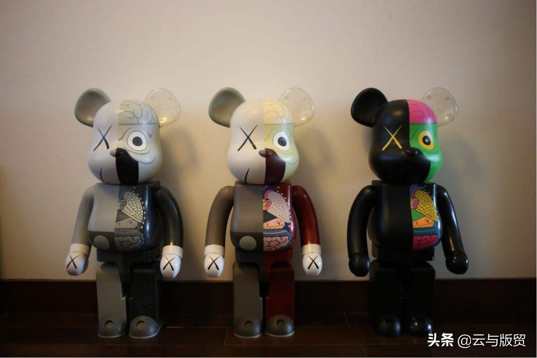 潮流玩具俘获了许多年轻人，你是否也想拥有和罗志祥的玩具屋呢？