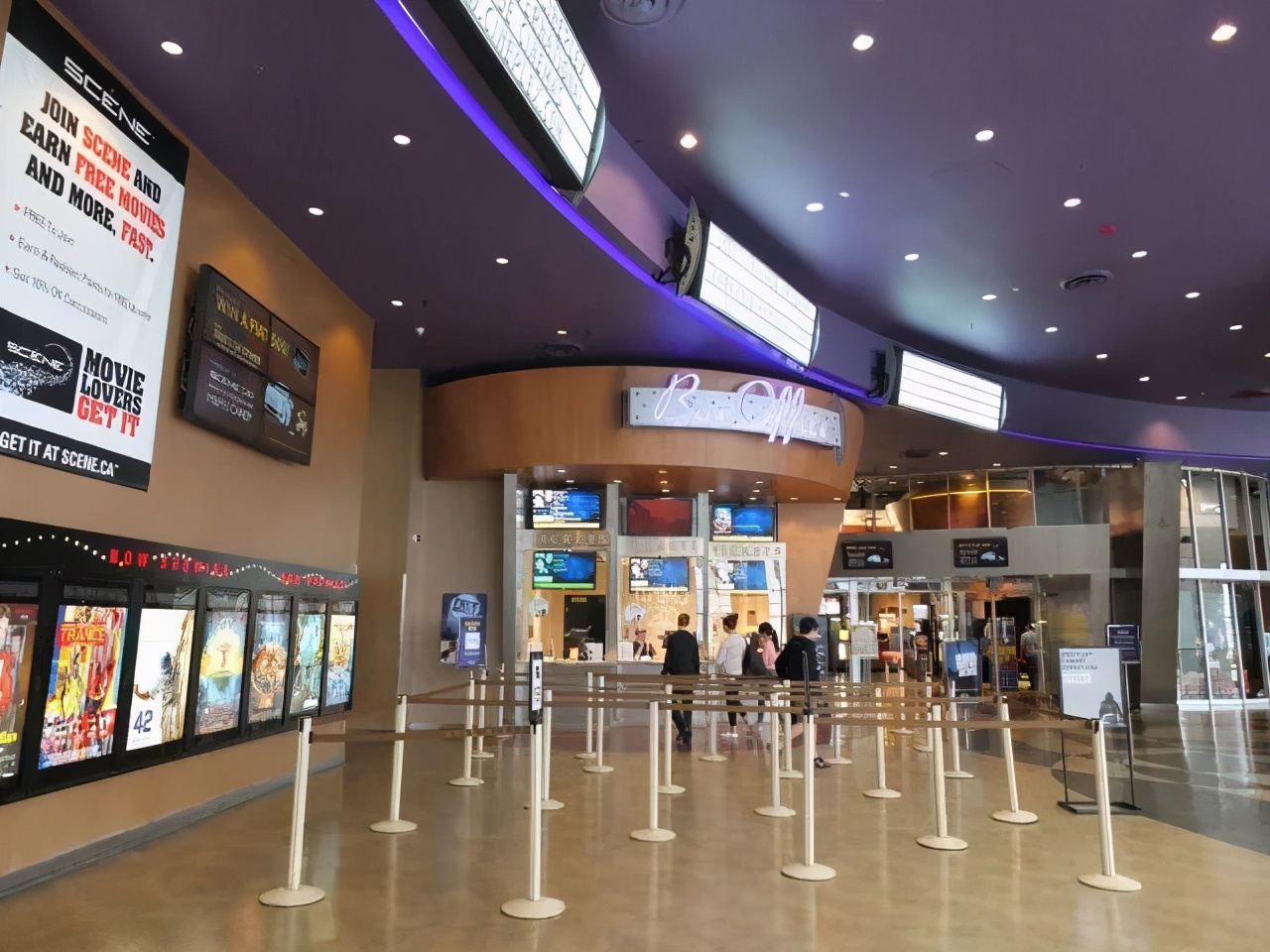 遍布加拿大的Cineplex要撑不下去了