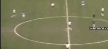 马拉多纳神奇技巧,马拉多纳十种最常用的足球技术