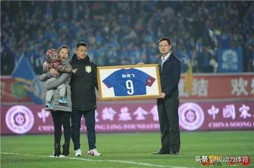 武汉足球江滩回忆录,武汉足球兄弟