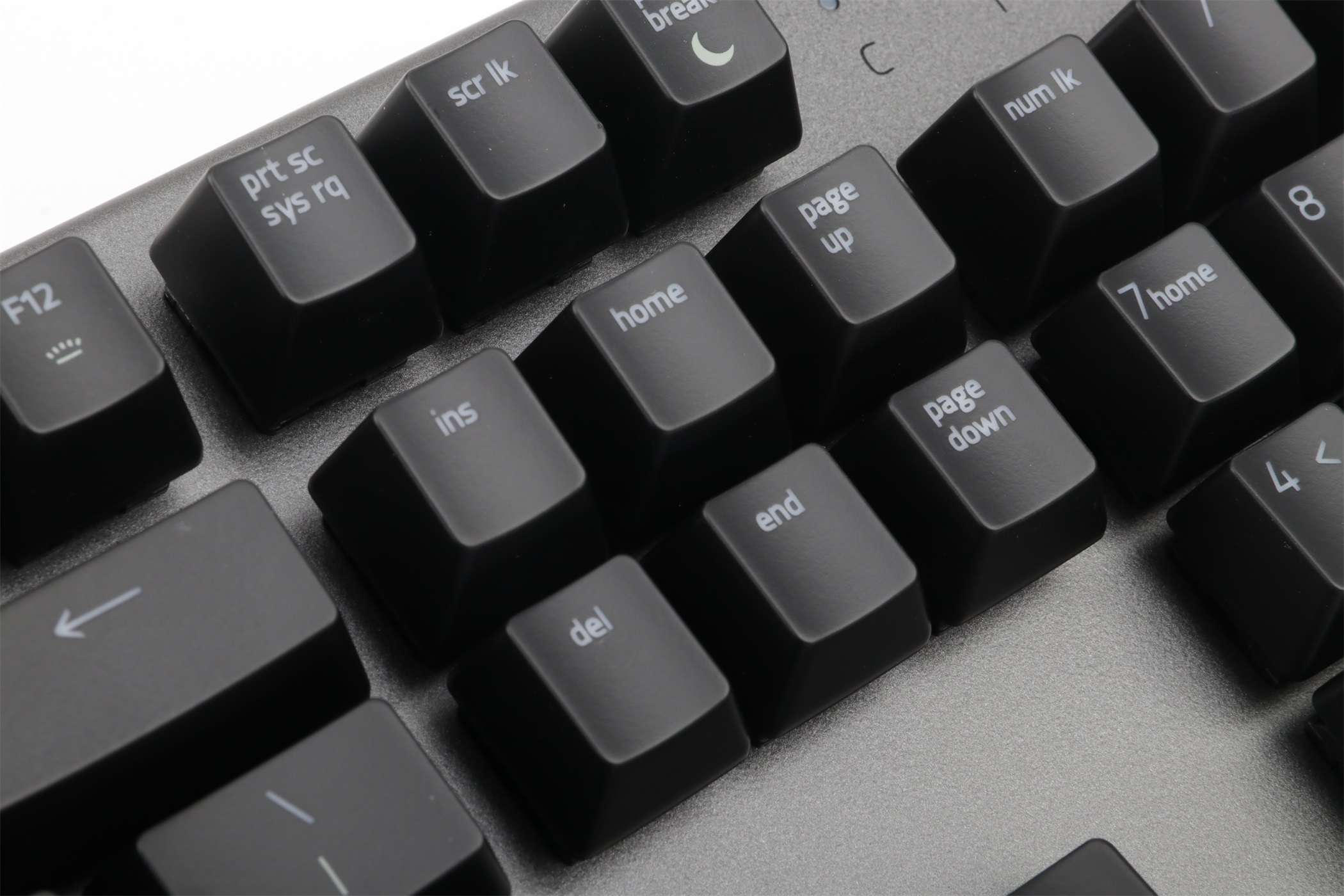 雷蛇黑寡妇怎么改色,雷蛇黑寡妇x竞技幻彩版