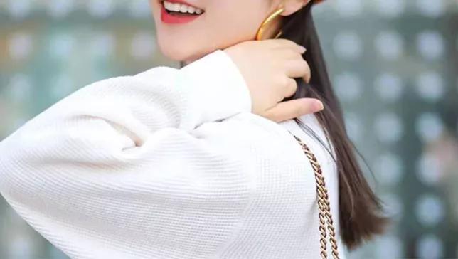 蔻驰经典款包包都有哪些,蔻驰包包哪几款是经典款