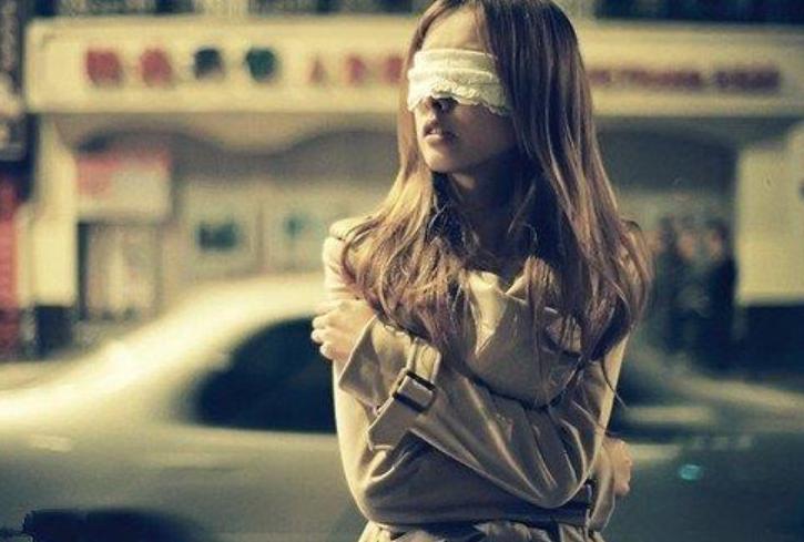 教你分手后该怎样走出来,分手了怎么办教你一招搞定