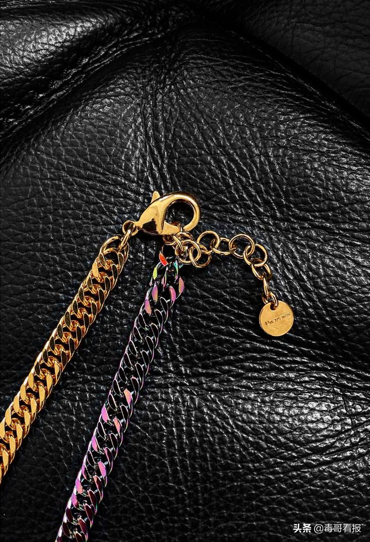 搞定这3类首饰，让你的穿搭脱颖而出