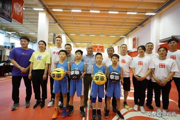 《共祝华诞中国梦·全民健身西青行》李宁运动中心举行开园活动