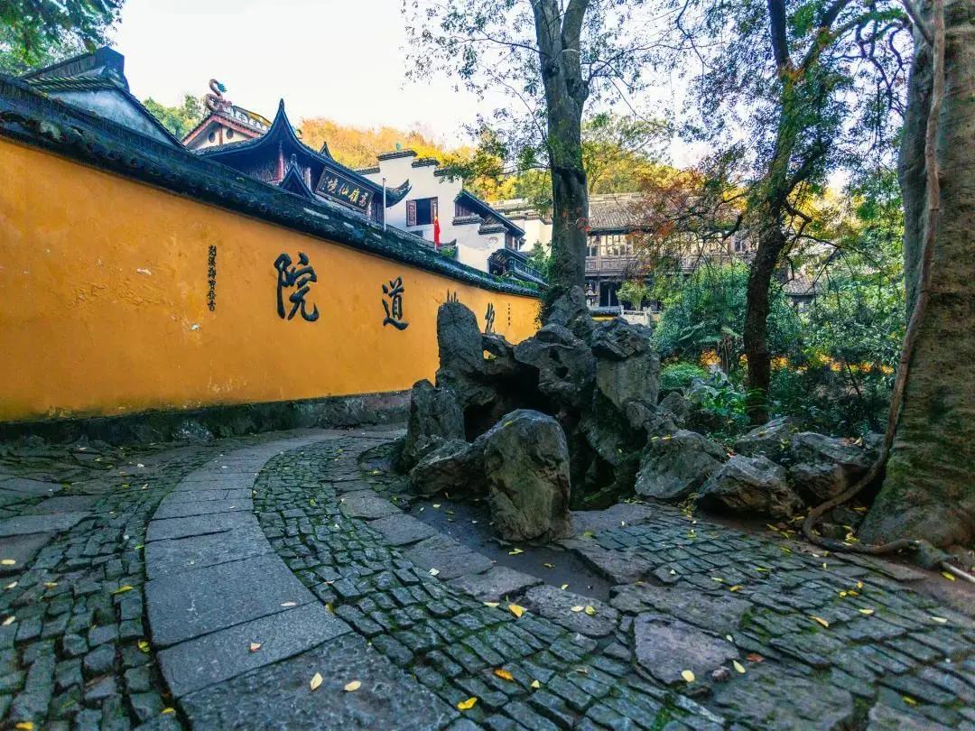 王宝强吃面道士下山,道士下山吃面图片