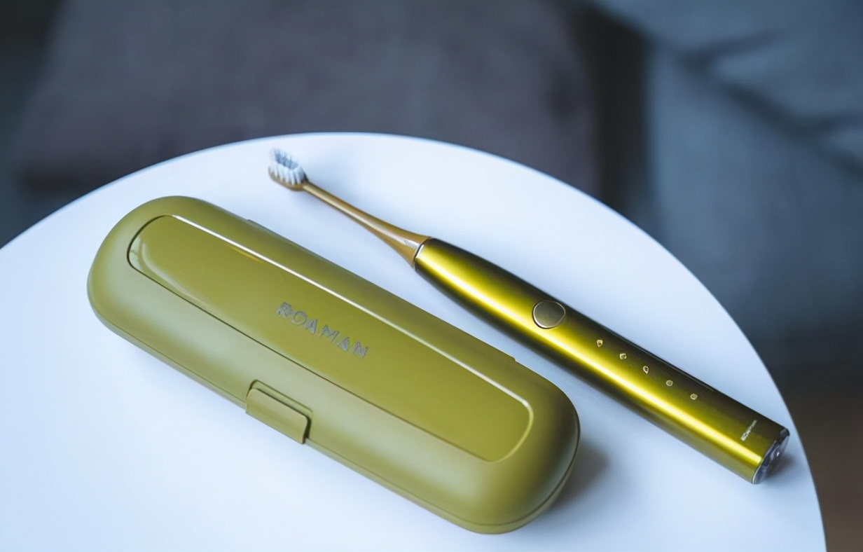 电动牙刷医学生总结新手挑选攻略,电动牙刷送人怎么选牌子