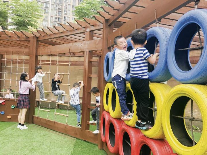 从学有所教迈向学有优教,从有学上到上好学教育惠民获点赞