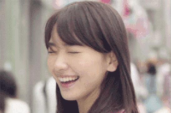 怎么不露齿笑才自然好看,如何笑不露齿笑起来好看的技巧