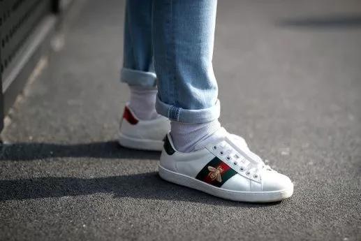 歪果仁总结中国留学生标配....我好像上了个假大学