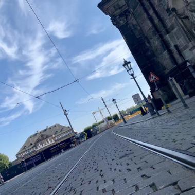 我用我自己挣的钱去旅游,拼搏四年去欧洲