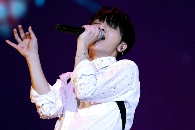 讨论一下华晨宇是什么样的歌手,乐坛前辈对华晨宇的评价