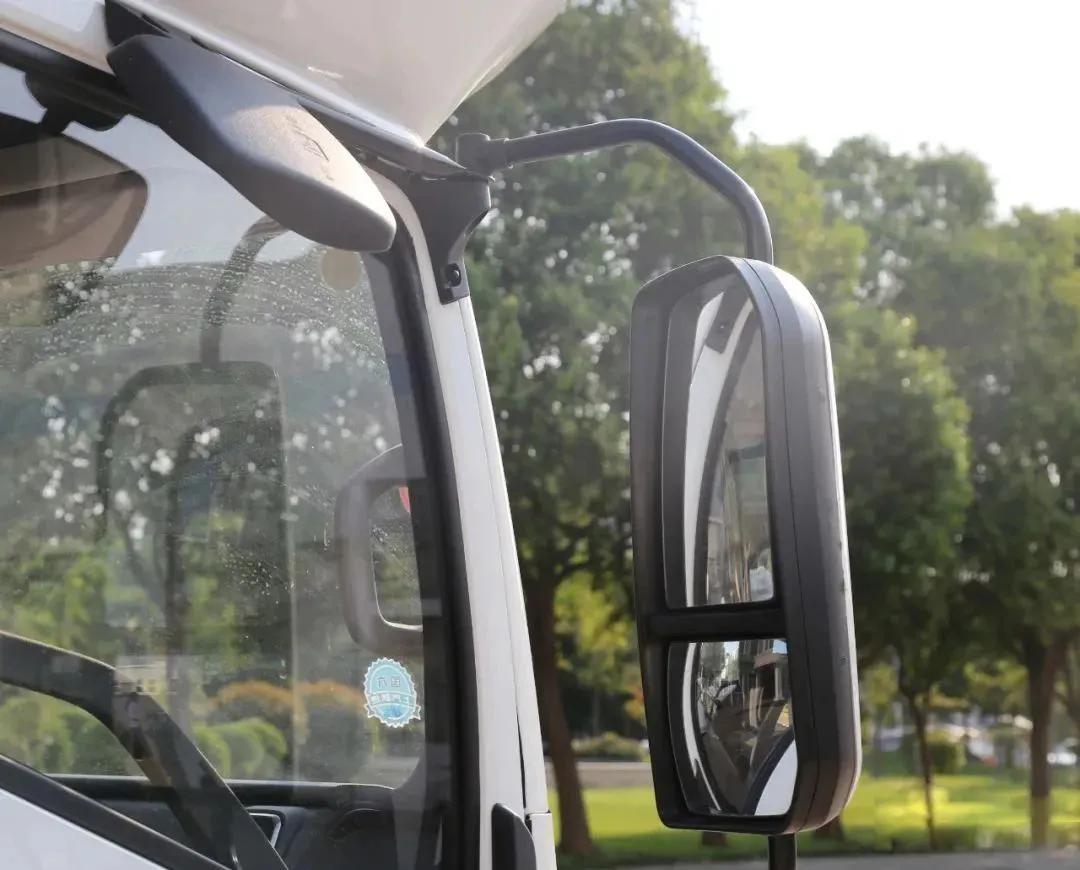 新飞上汽跃进h300旗舰房车多少钱,新飞轻卡房车最新款