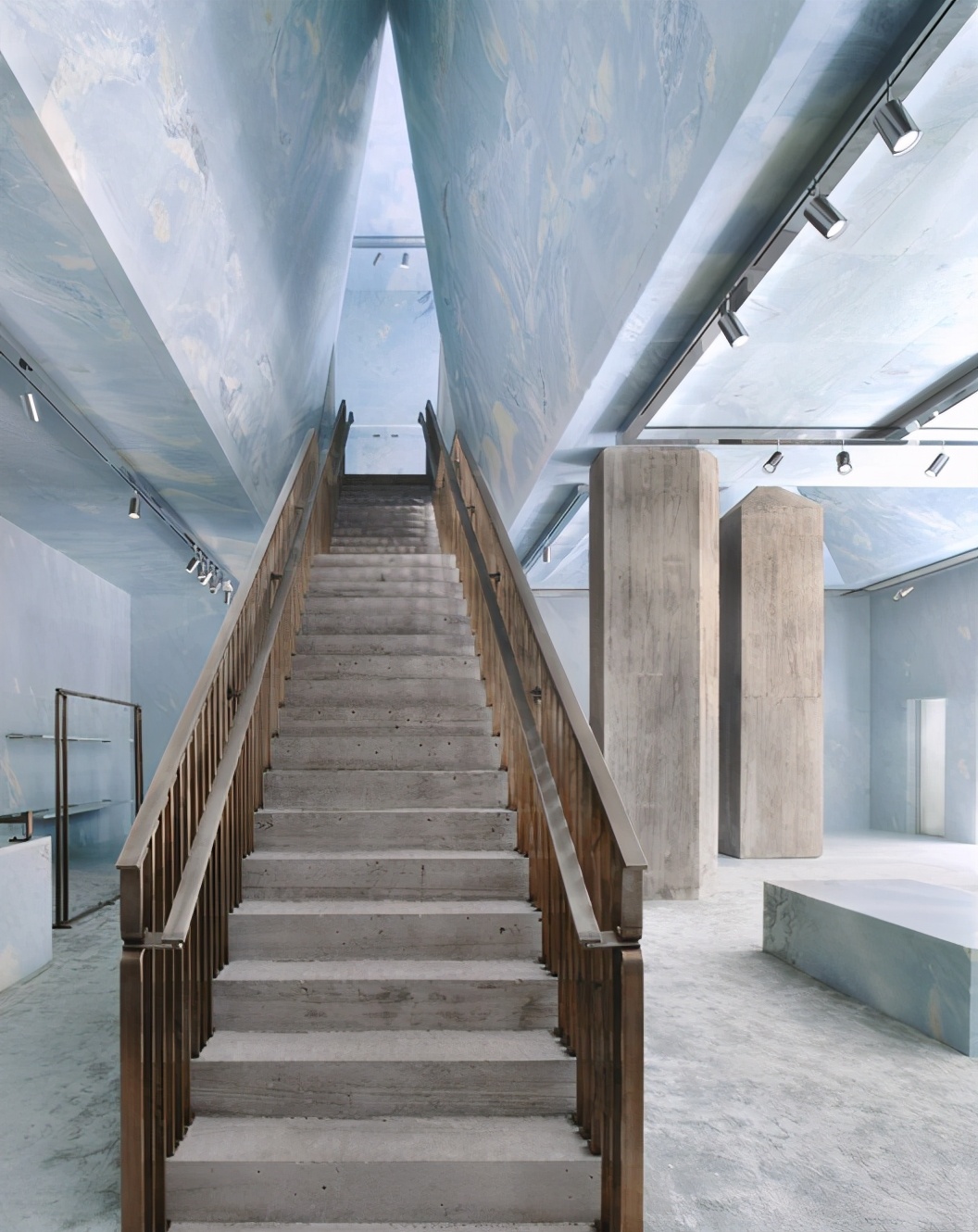 celine波士顿,迈阿密太原旗舰店