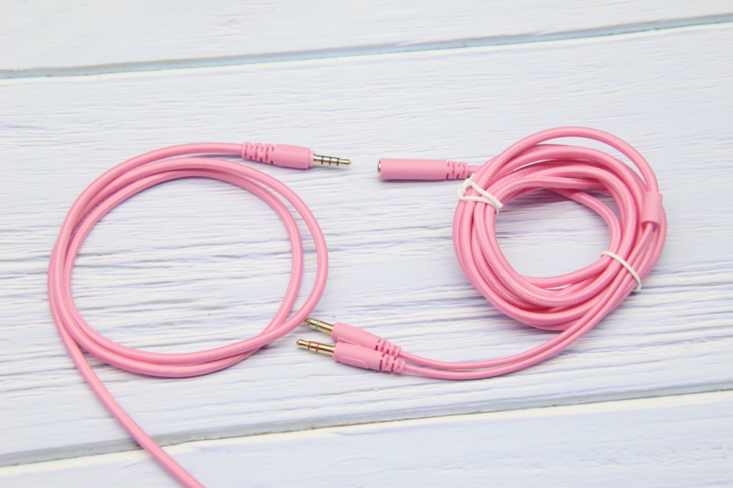 机甲风挂耳式电竞游戏耳机推荐,颜值好性能又好的游戏耳机