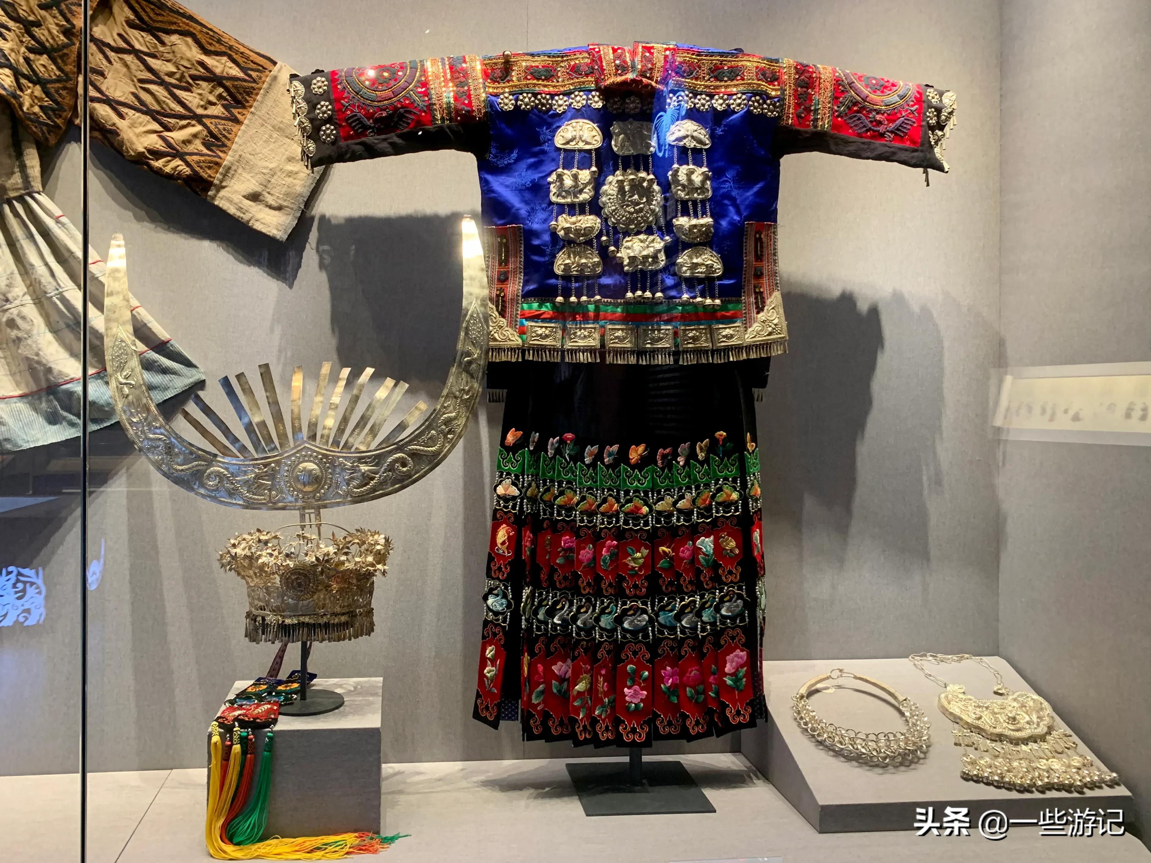 苗族的绝技有哪些,苗族的风俗和蛊术