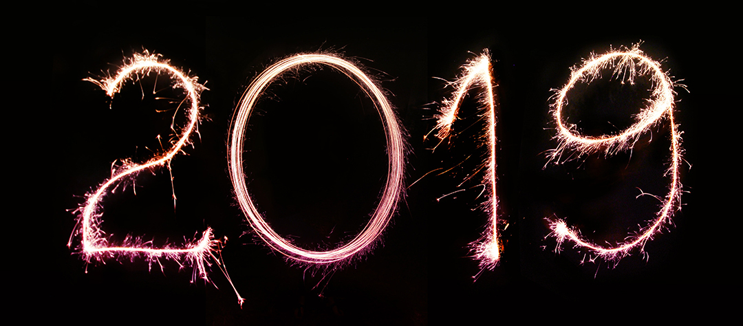 让我们一起保卫我们的家园,让我们一起守护这个女孩