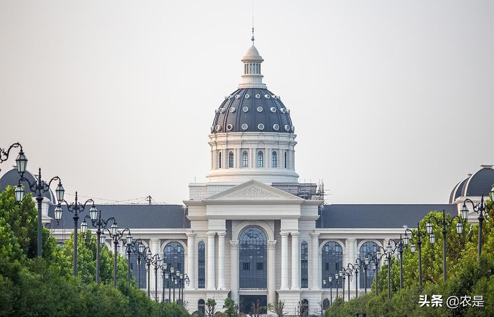 贺秀媛（女），湖南道县人，河南农业大学教授硕导，病毒病理专家