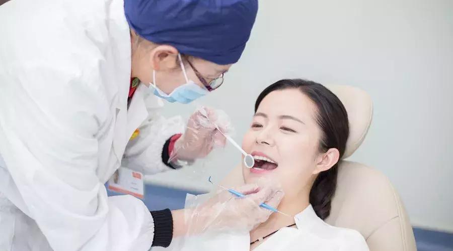 盘点那些看着都很疼的拔牙方法,拔牙过程的操作步骤及注意事项