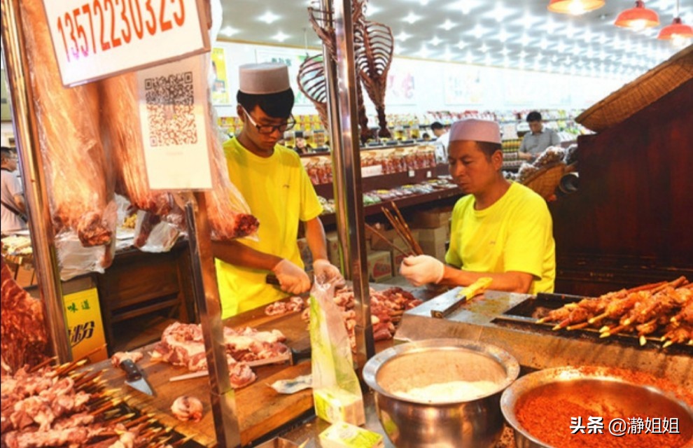 西安探店美食回民街,相约西安回民美食街