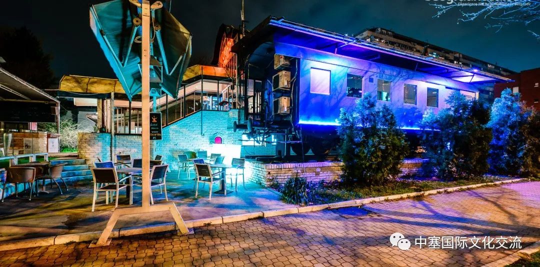 贝尔格莱德老街区饮食,在贝尔格莱德吃北京烤鸭