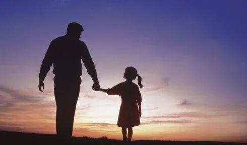 父母和孩子之间有代沟是什么原因,父母和孩子间的代沟有哪些