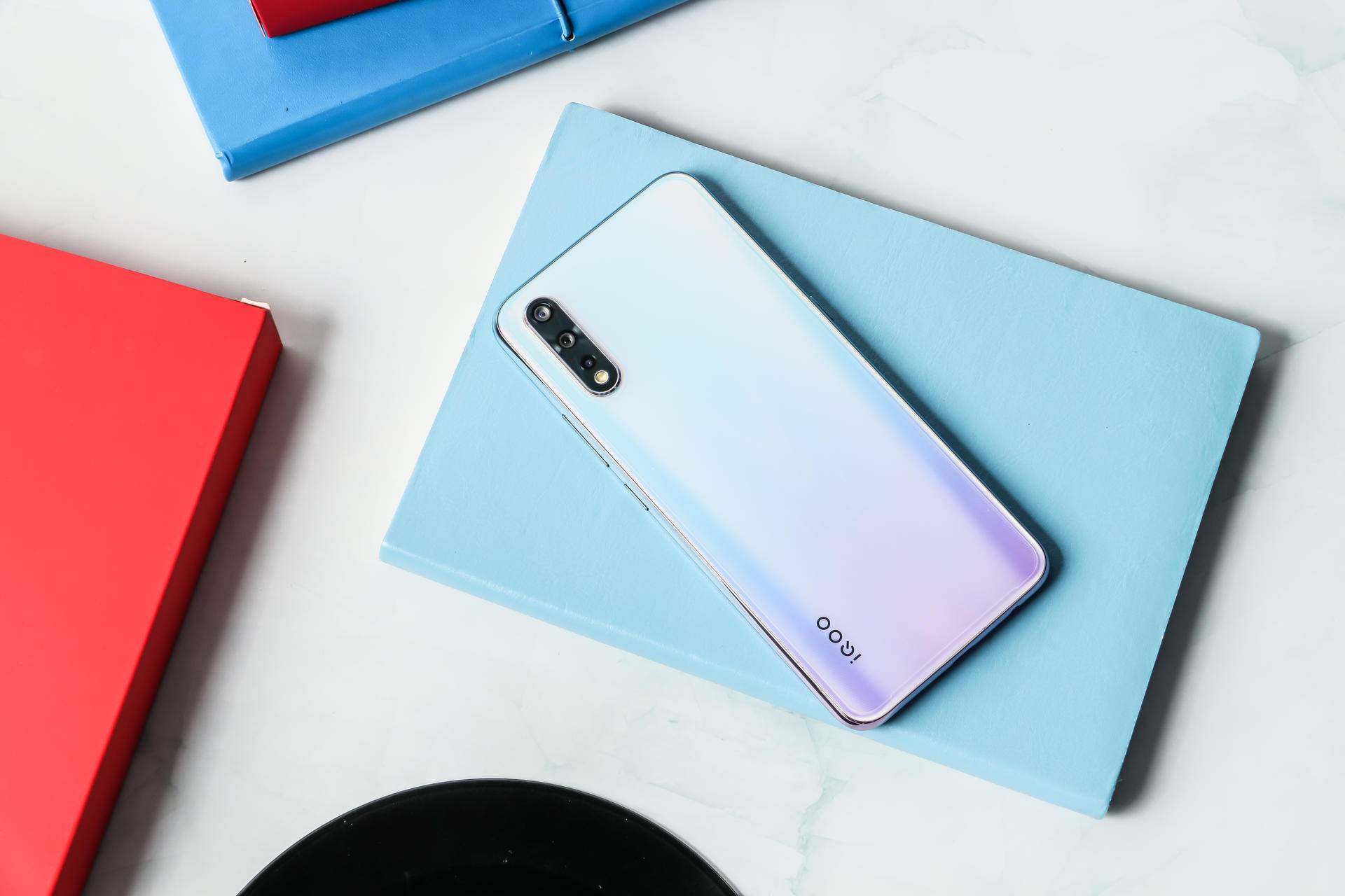 iqooneo344w快充头,iqoo11200w快充变慢