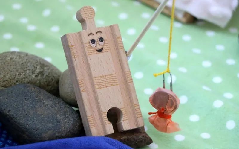 15个人左右玩的小游戏,15个人玩的室内游戏