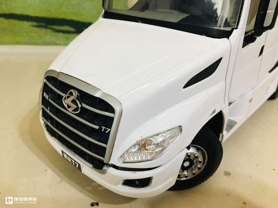 乘龙t7l600马力长头生活舱落地价,乘龙t7卡车最新款