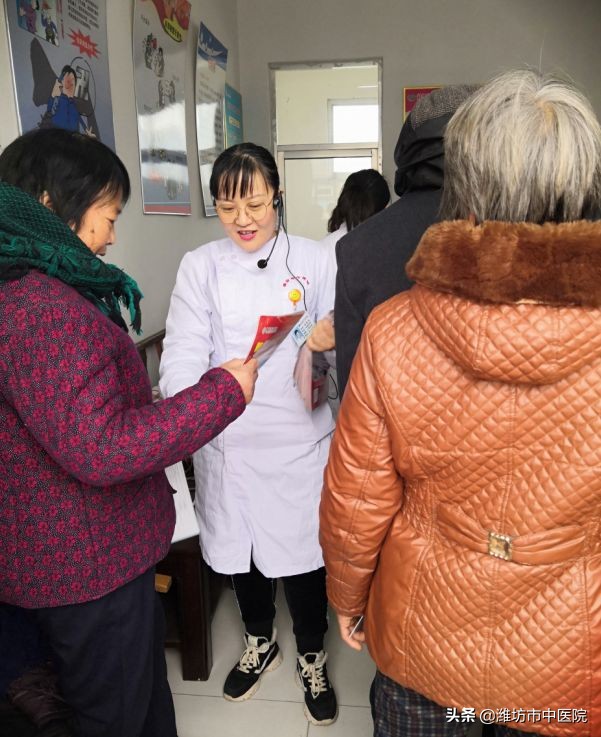 初冬暖行,潍坊最南边的山村,一群白大褂带来“健康大动作”