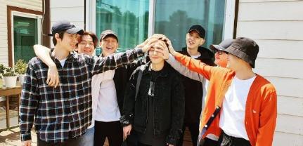 金俊勉长发短发对比图,金俊勉正脸照