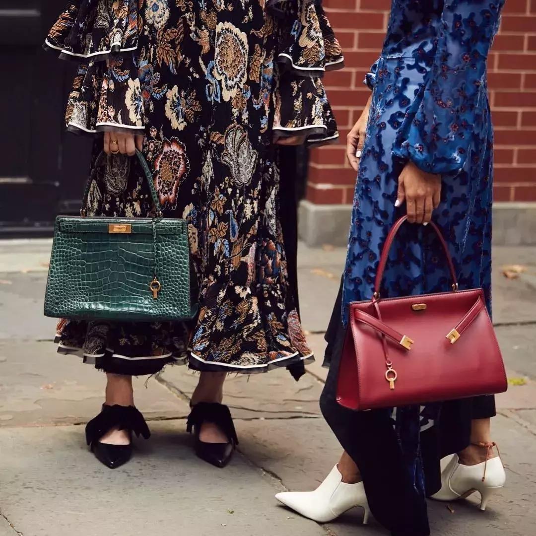 品牌女包包推荐网红款2022年新款,最近两年流行的包包品牌