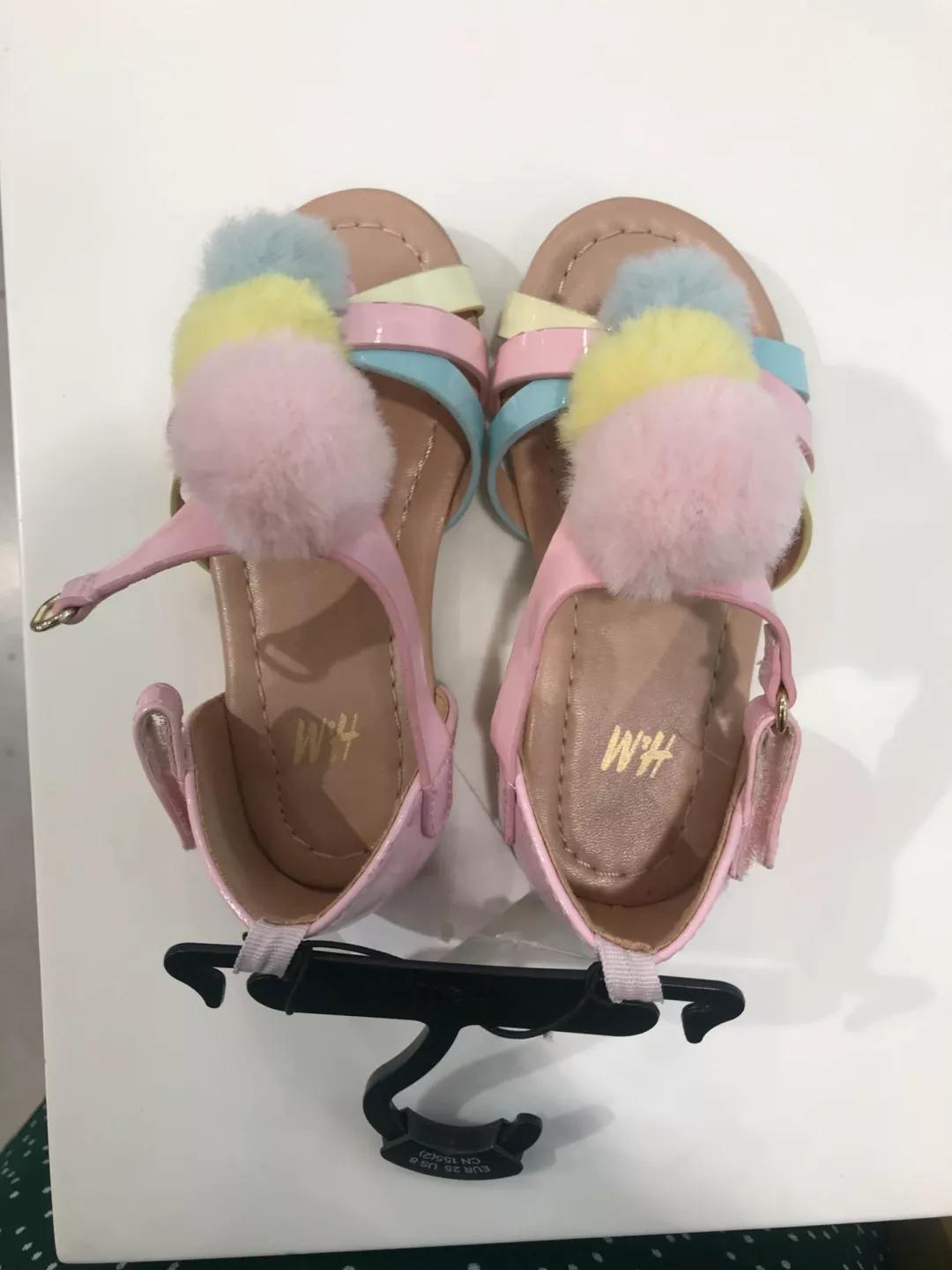 高颜值凉鞋小孩,什么材质的凉鞋鞋底最软